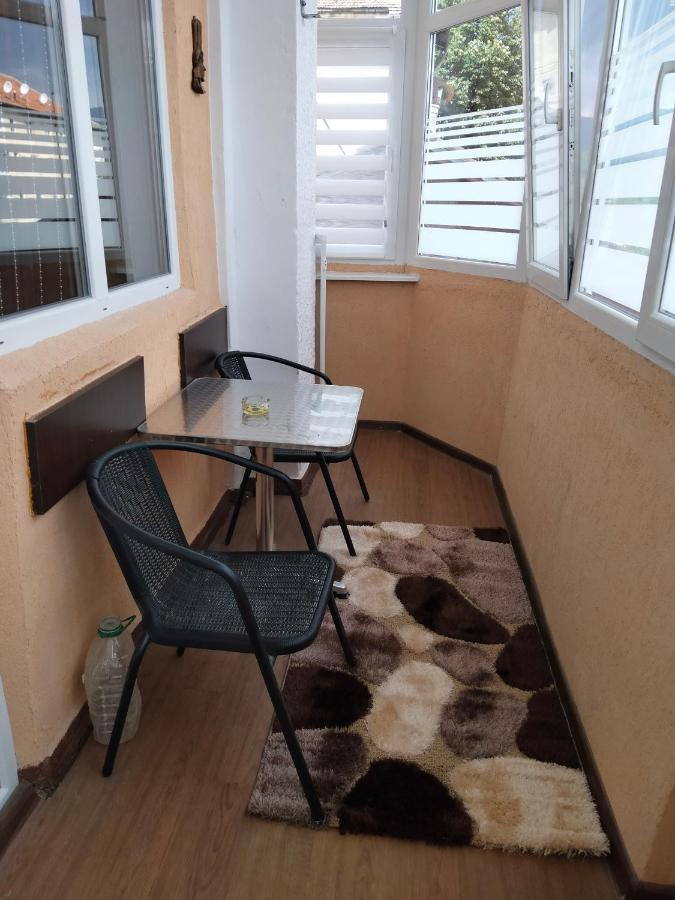 Apartament Geo Nehoiu Buitenkant foto